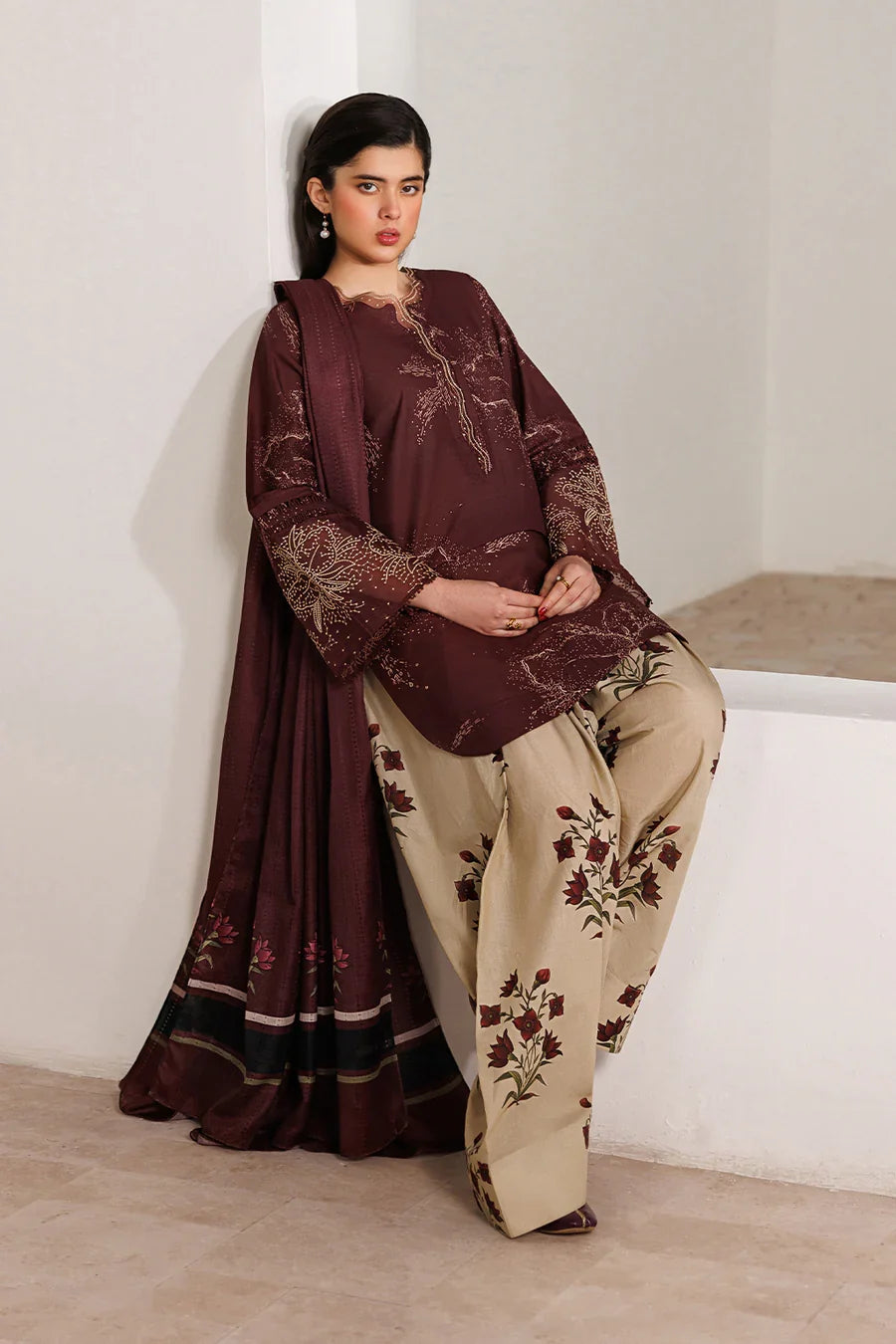 Iznik | Printed lawn vol II | UE-642 Printed Lawn