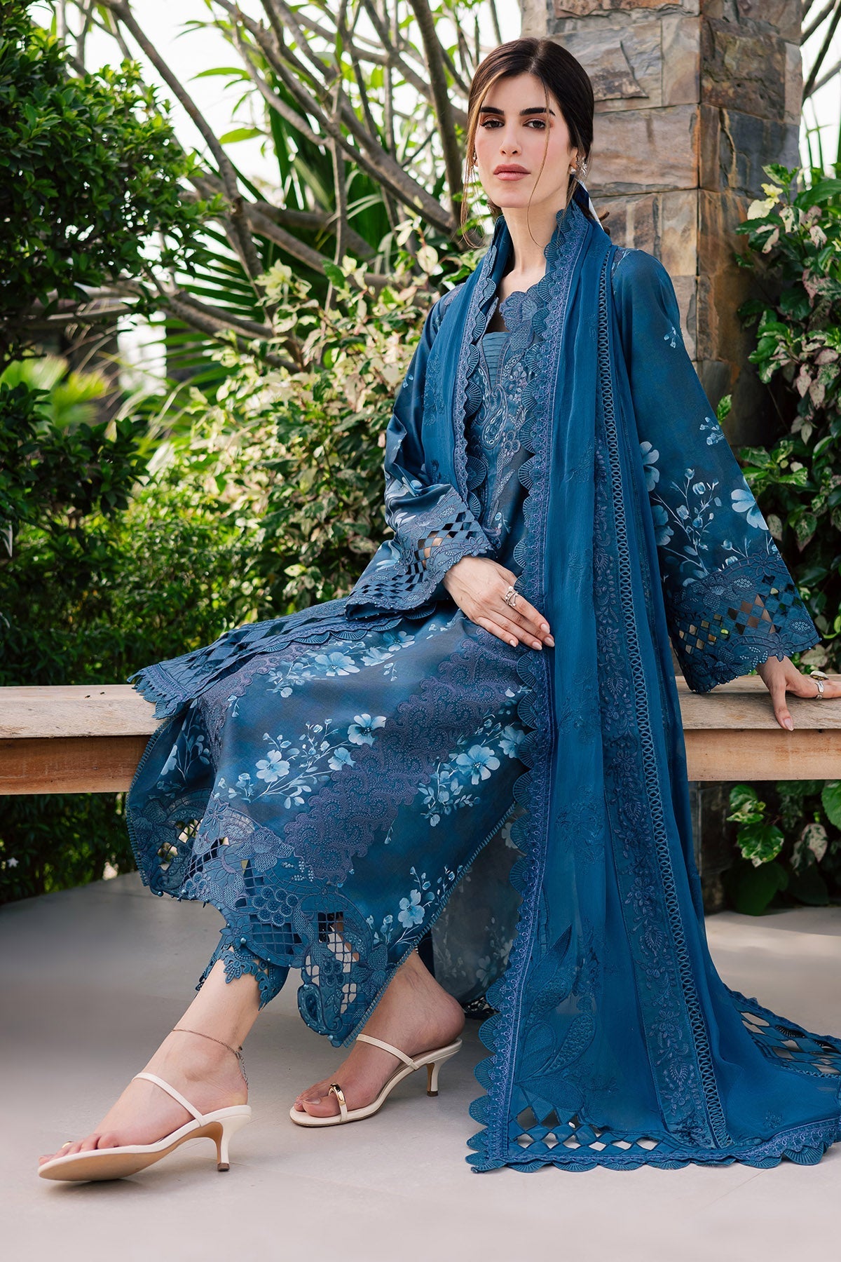 Nureh | Raha Lawn | NE-260