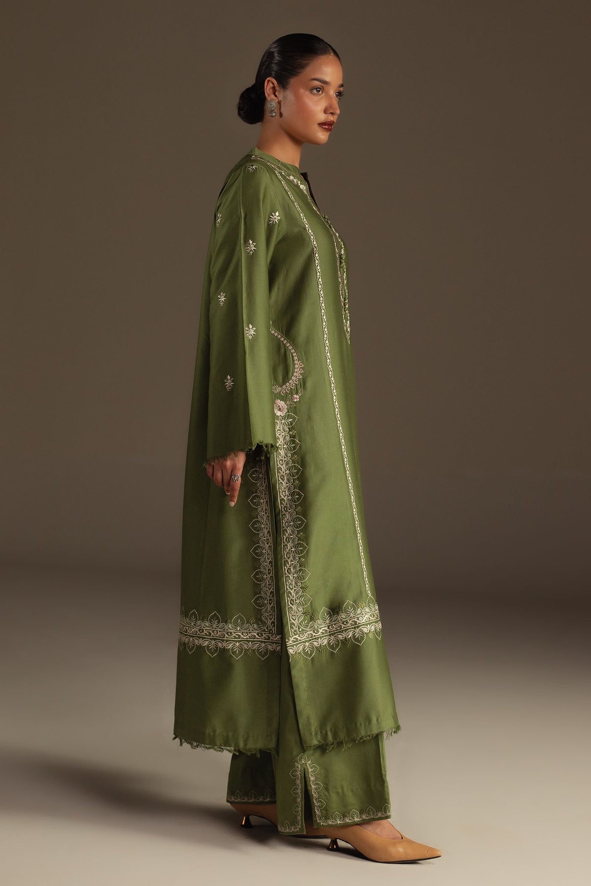 Zara Shahjahan | Pret A W 25 | Zimal