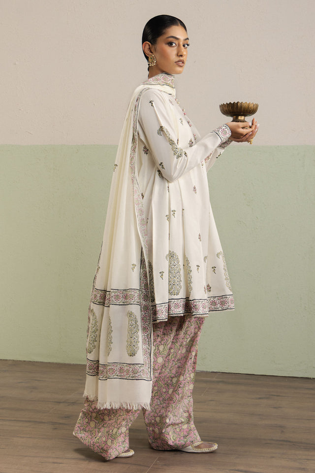 Zara Shahjahan | Pret 26 | Aabroo