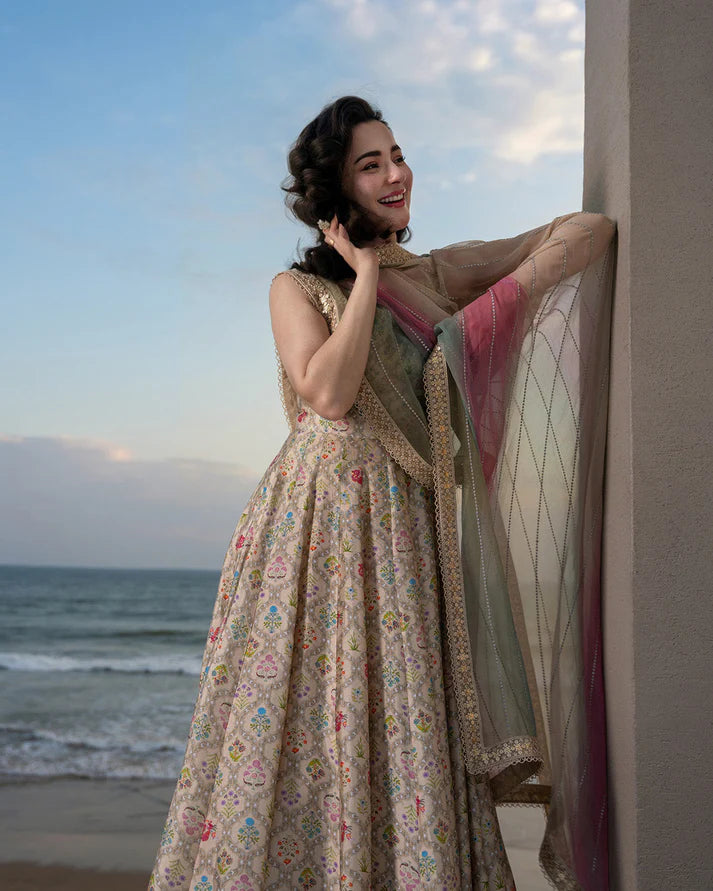 Faiza Saqlain | Reina Luxe | Naavah