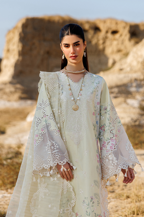 Emaan adeel | Sunlit Groove Luxury Lawn 26 | BLOSSOM BEAT