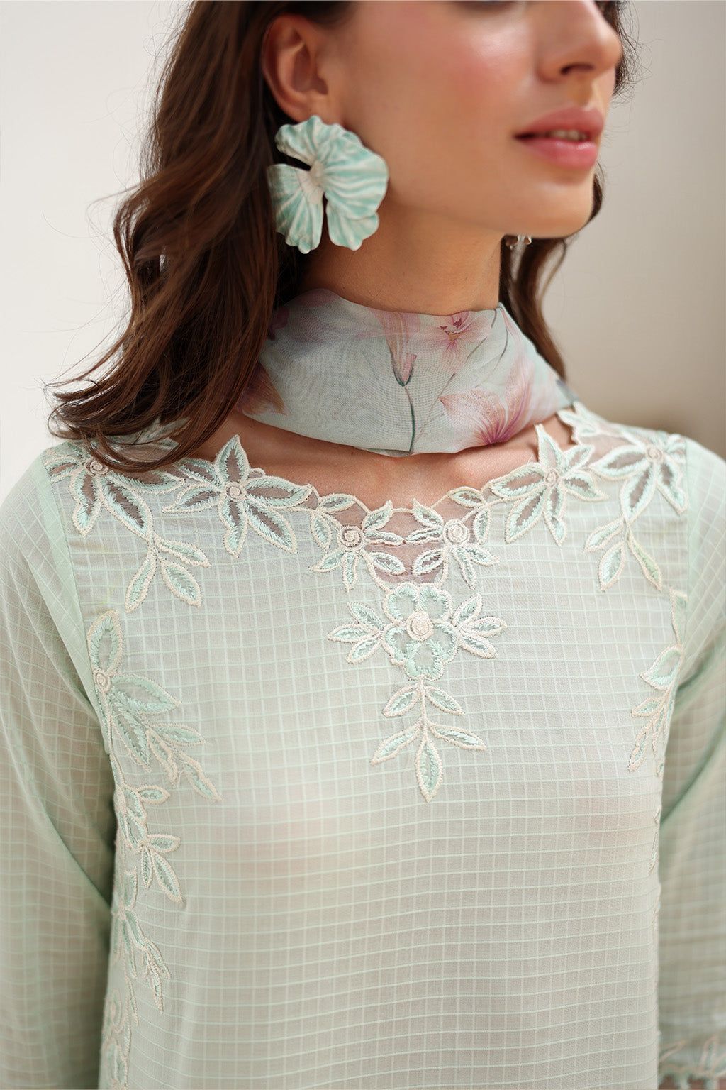 Iznik | lawn 26 | UE-521