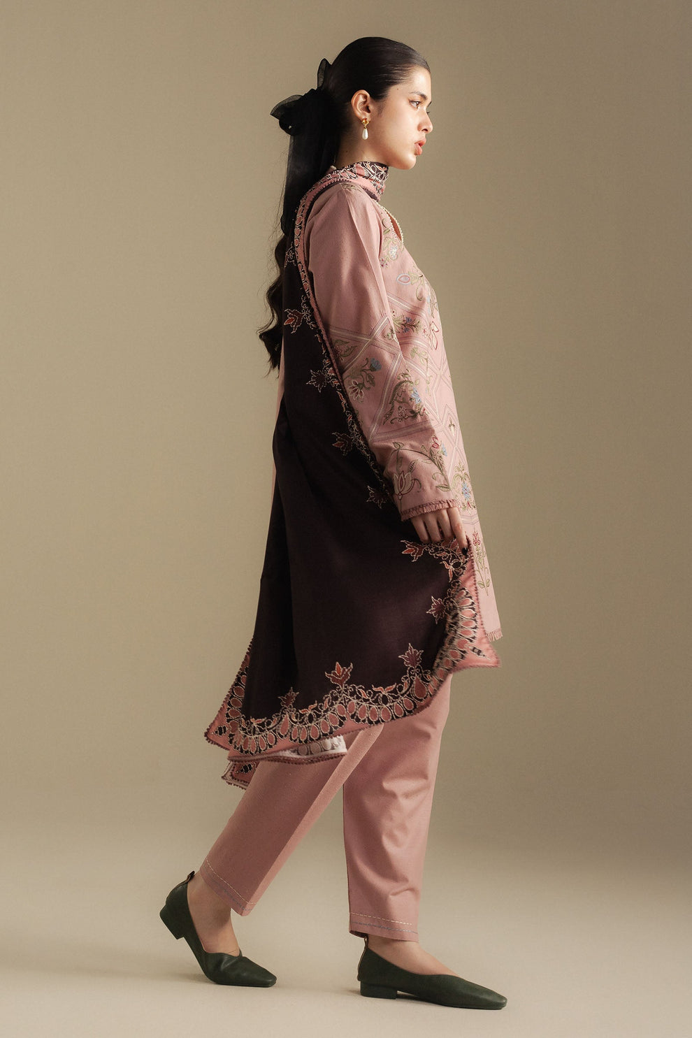 Zara Shahjahan | Coco Winter 25 | Coral-4A