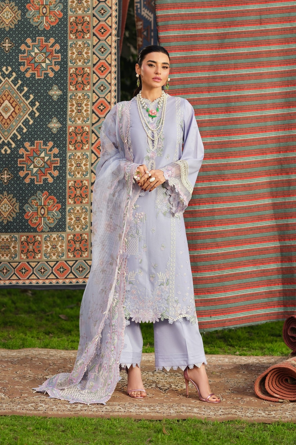 Maryam Hussain | Luxury Lawn 26 | Jasmine