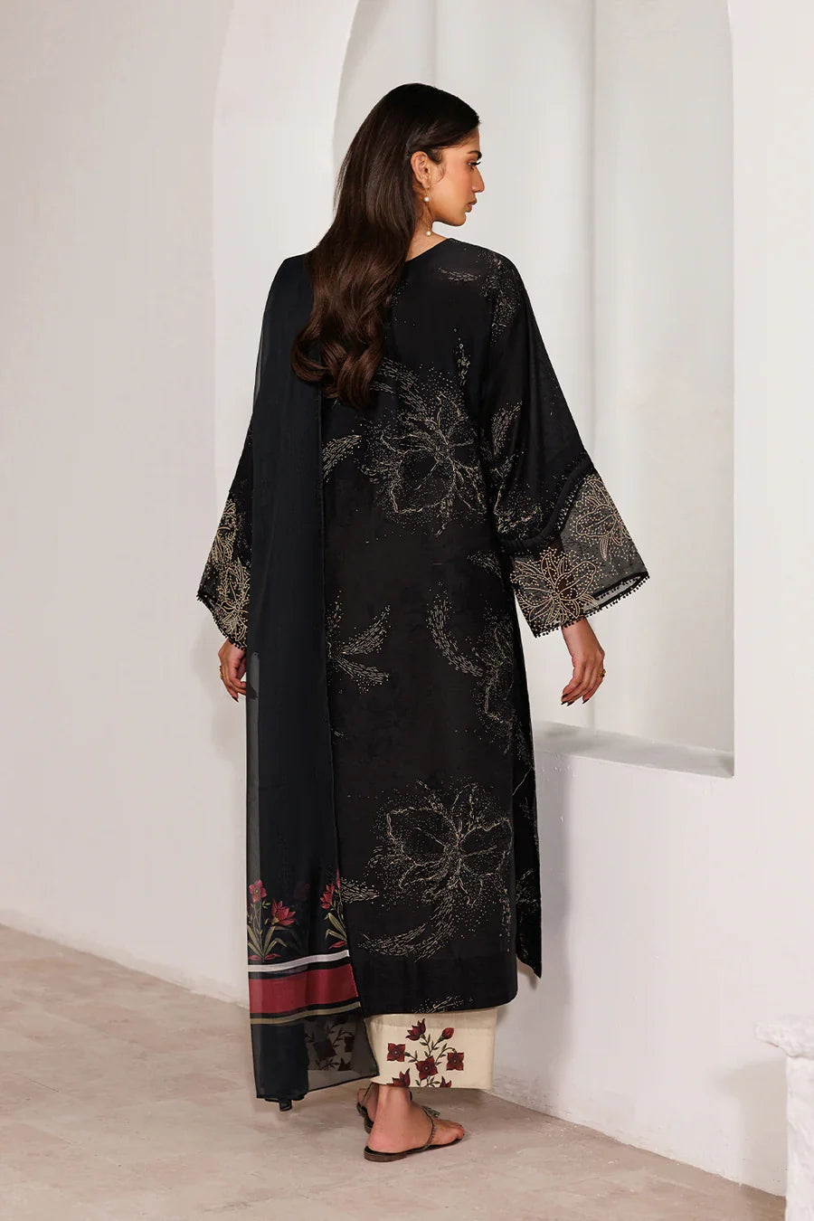Iznik | Printed lawn vol II | UE-643 Printed Lawn
