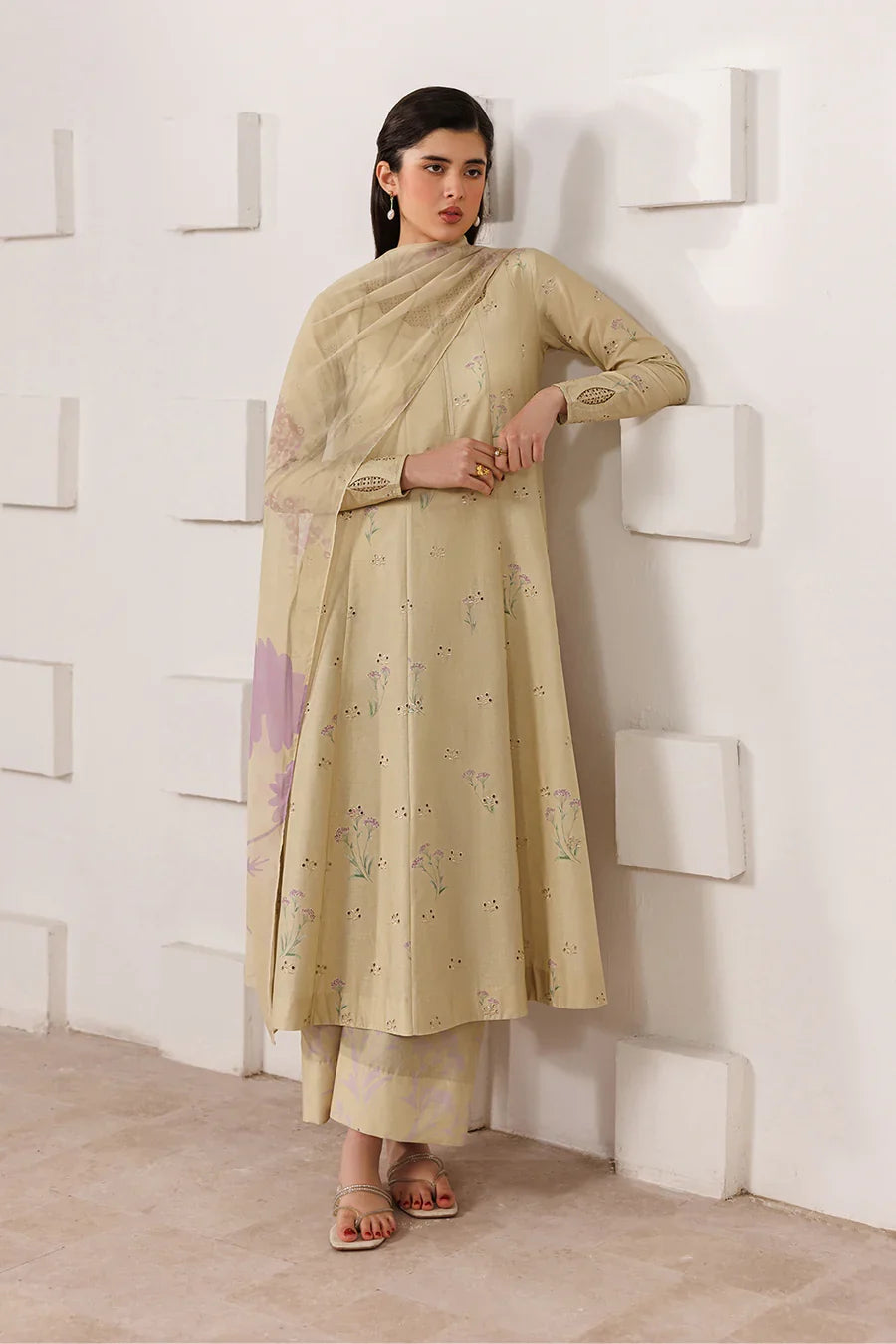 Iznik | Printed lawn vol II | UE-635 Printed Lawn