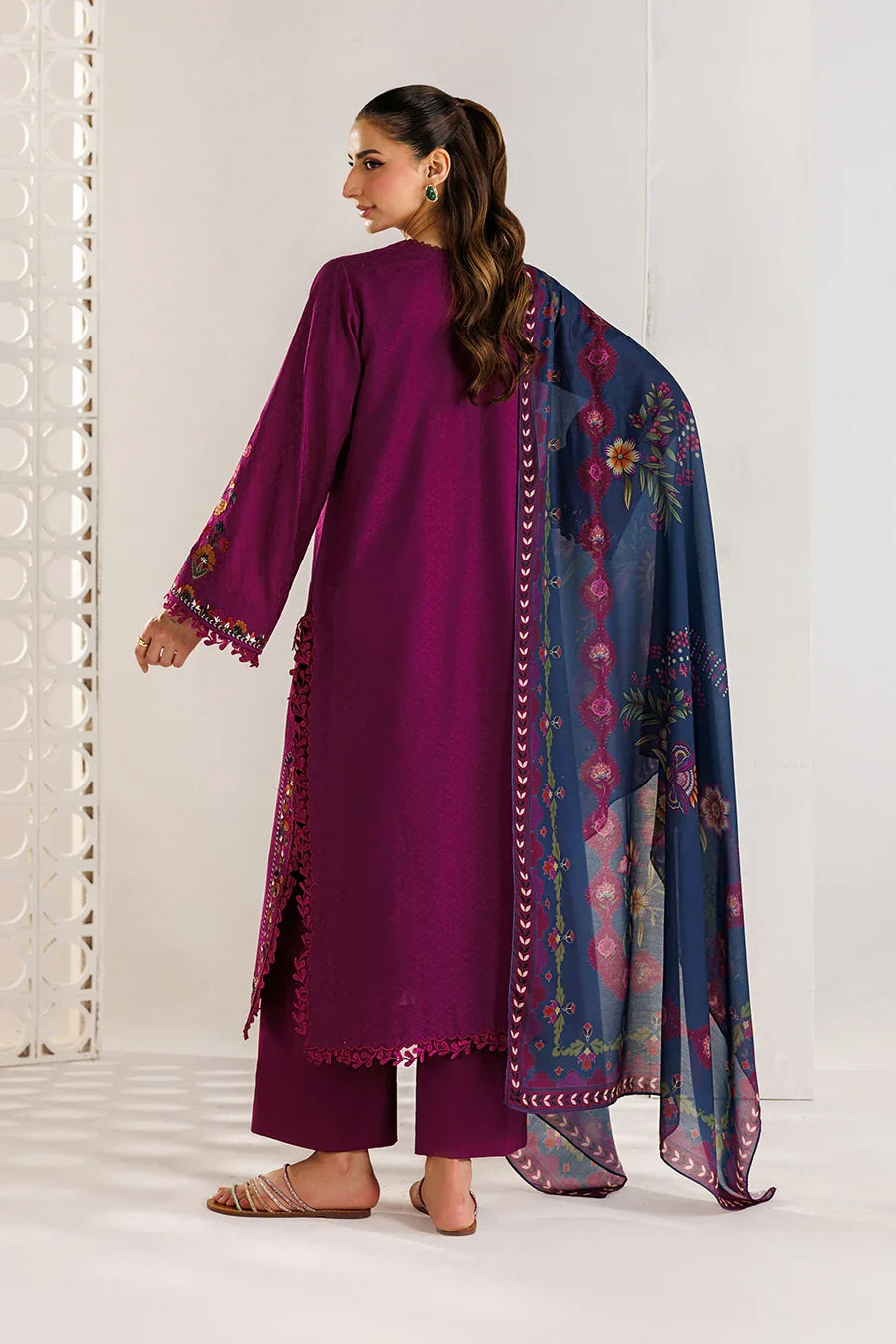 Iznik | The Lawn Edit | UE-680 Embroidered Lawn