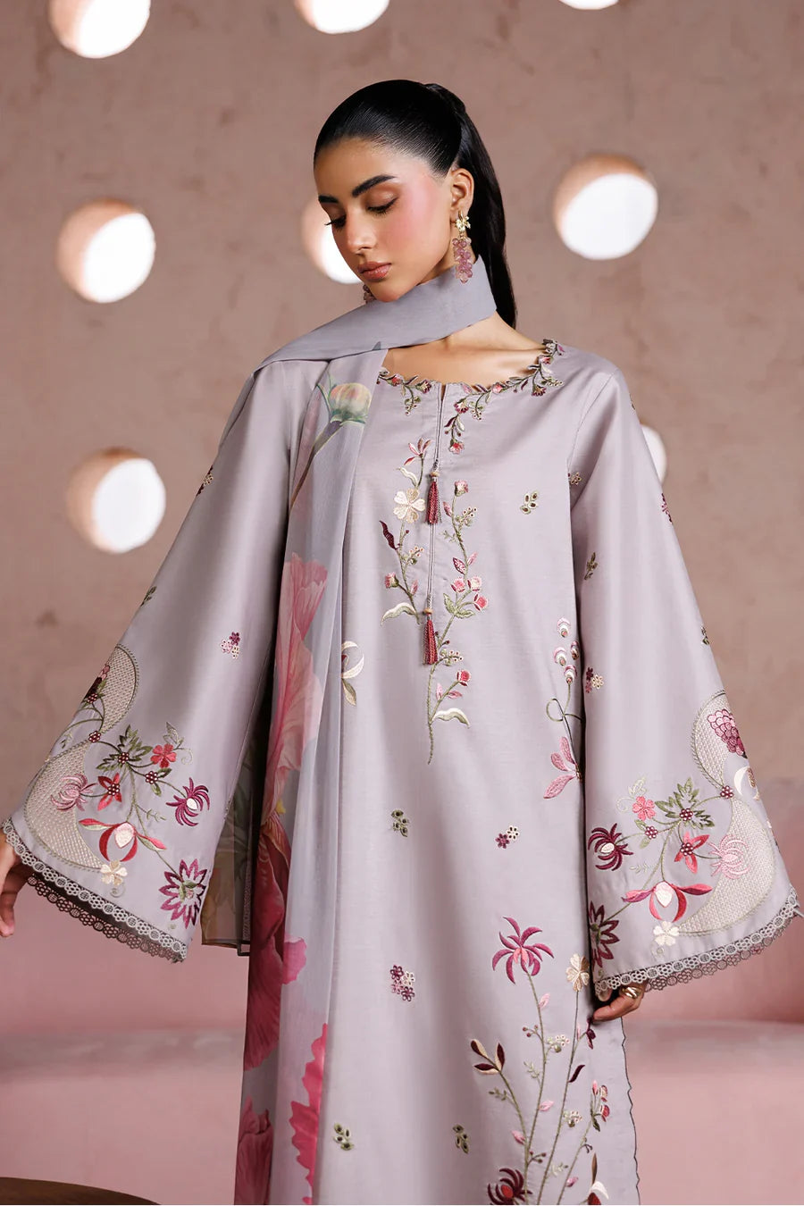 Iznik | Sunscape Lawn '26 | UE-699 Embroidered Lawn