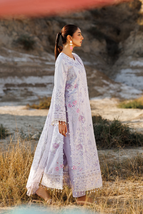 Emaan adeel | Sunlit Groove Luxury Lawn 26 | SUNLIT SWAY
