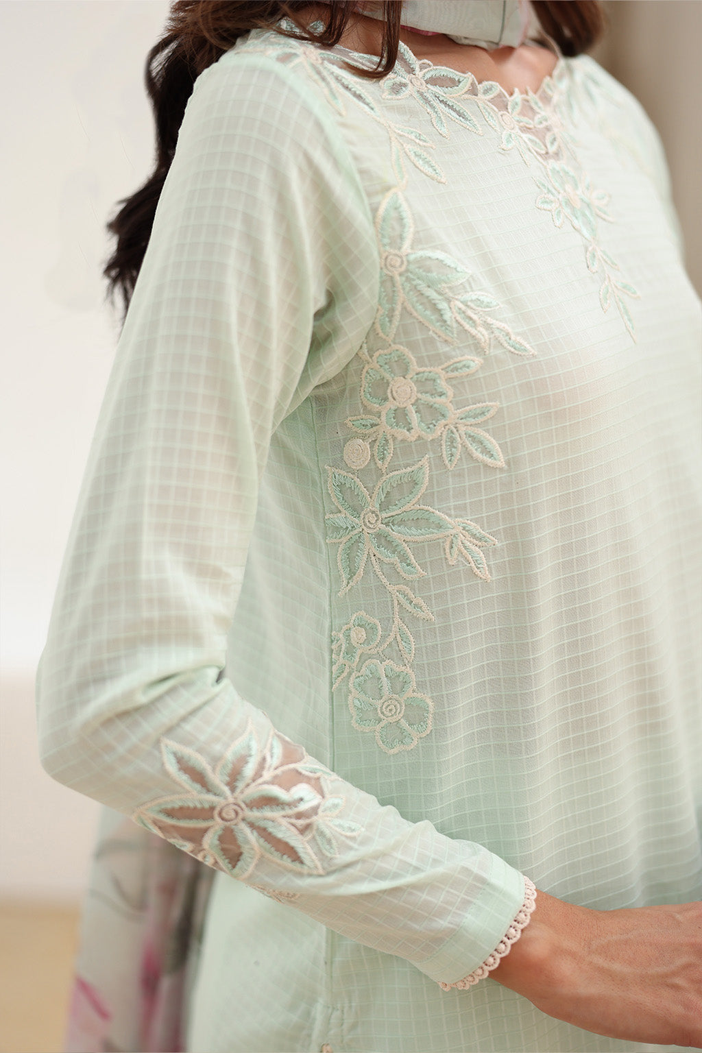 Iznik | lawn 26 | UE-521