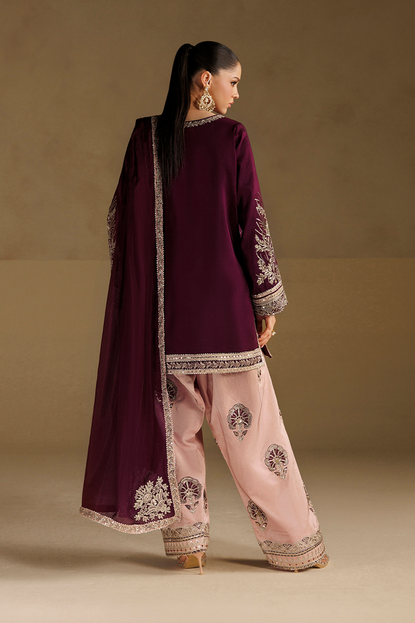 Iznik | Formals ‘26 | UE-733 Embroidered Ramen Silk