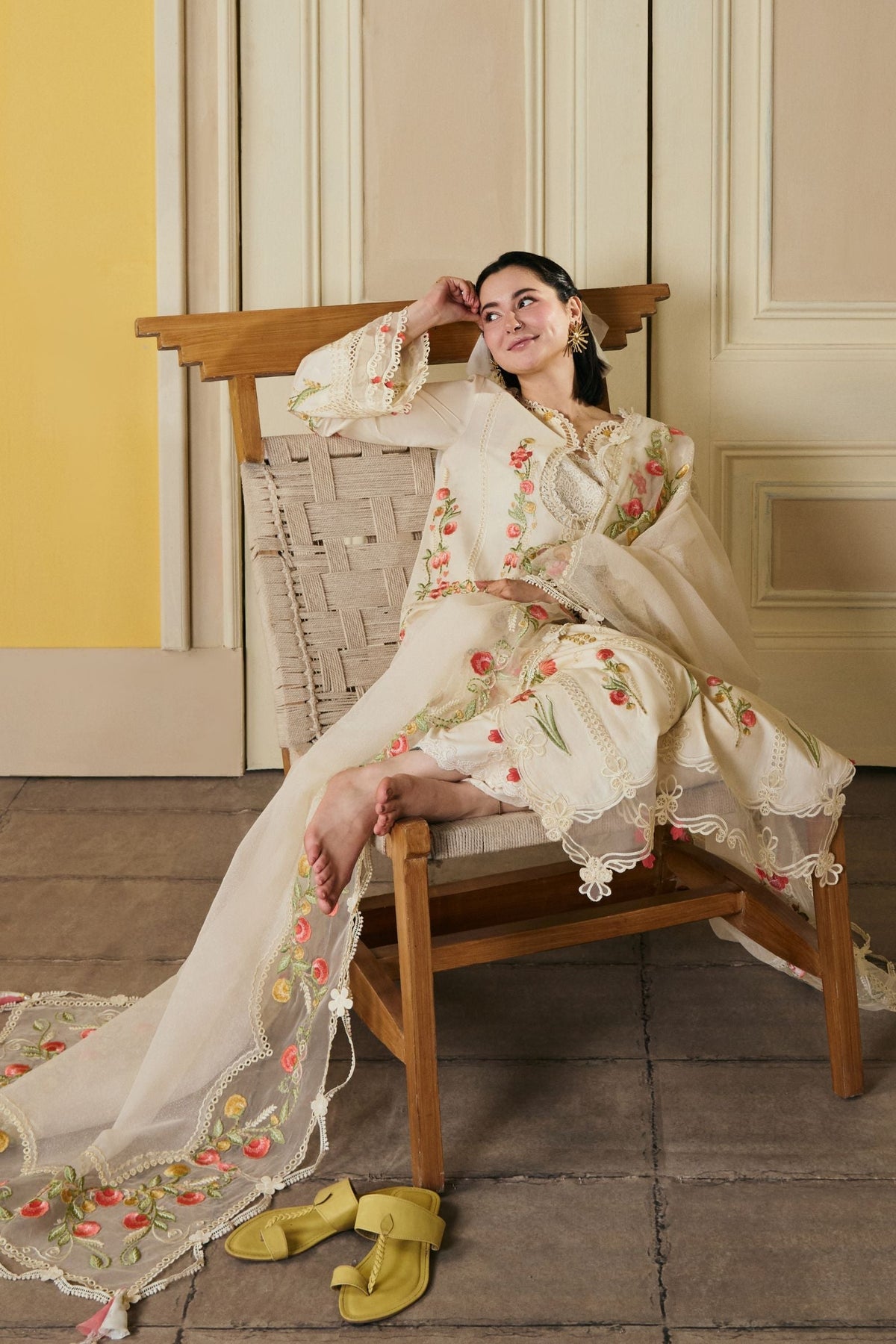 Maryam Hussain | Luxury Lawn 26 Vol 2 | Hala