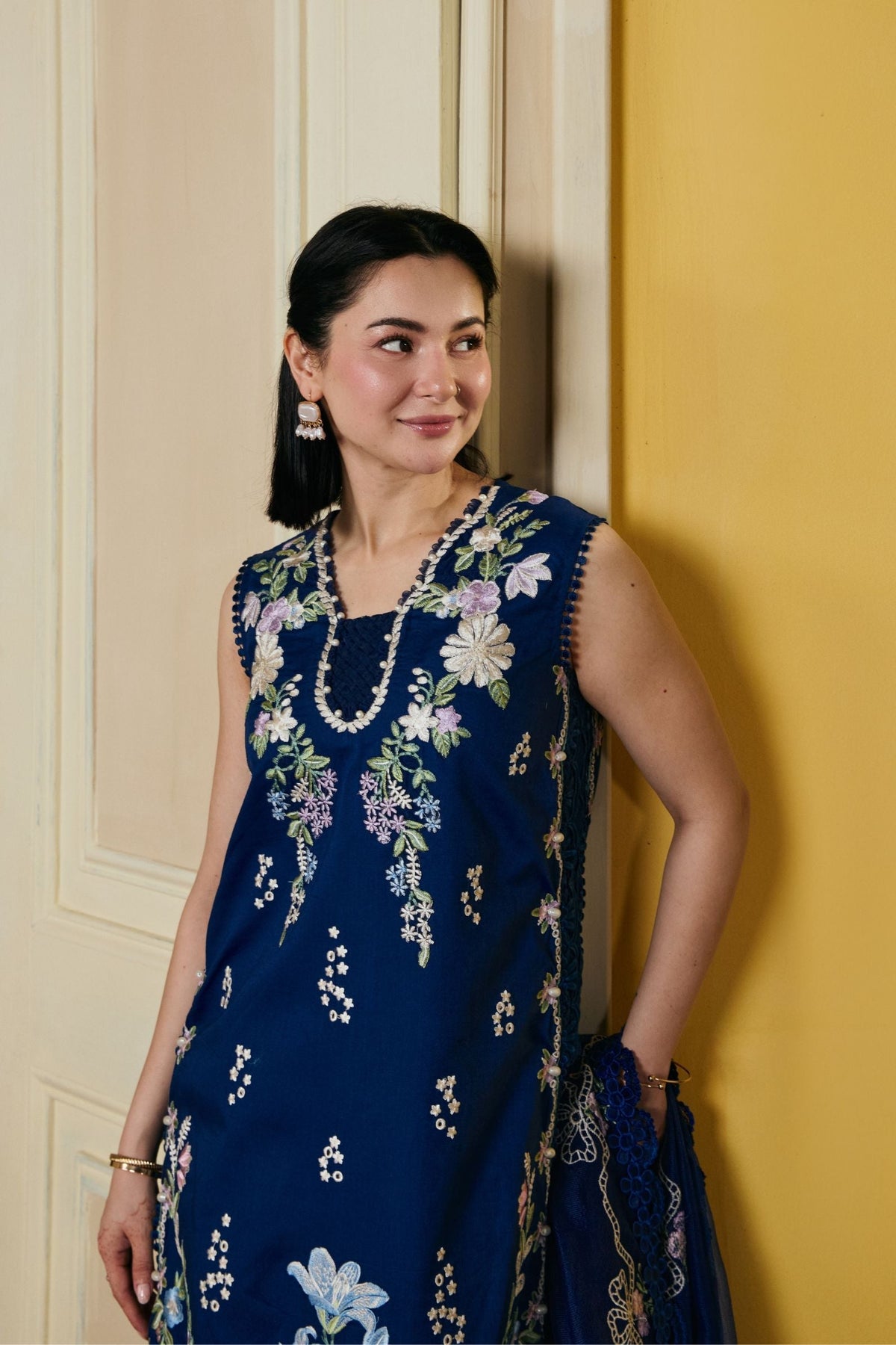 Maryam Hussain | Luxury Lawn 26 Vol 2 | Sanam