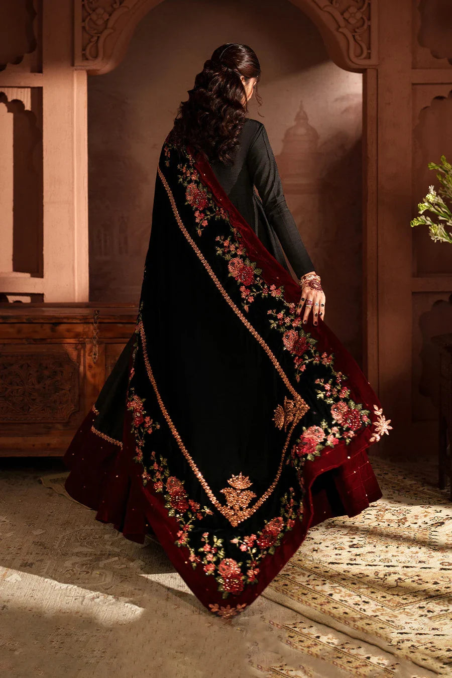 Iznik | Raagni Velvet Formals | IV-59 Embroidered Velvet