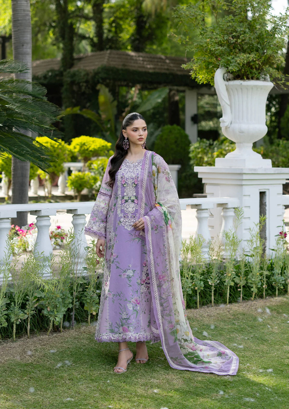 Elaf Premium | Signature Embroidered Lawn with Chiffon Collection 26 | ESG-1B BIANCA