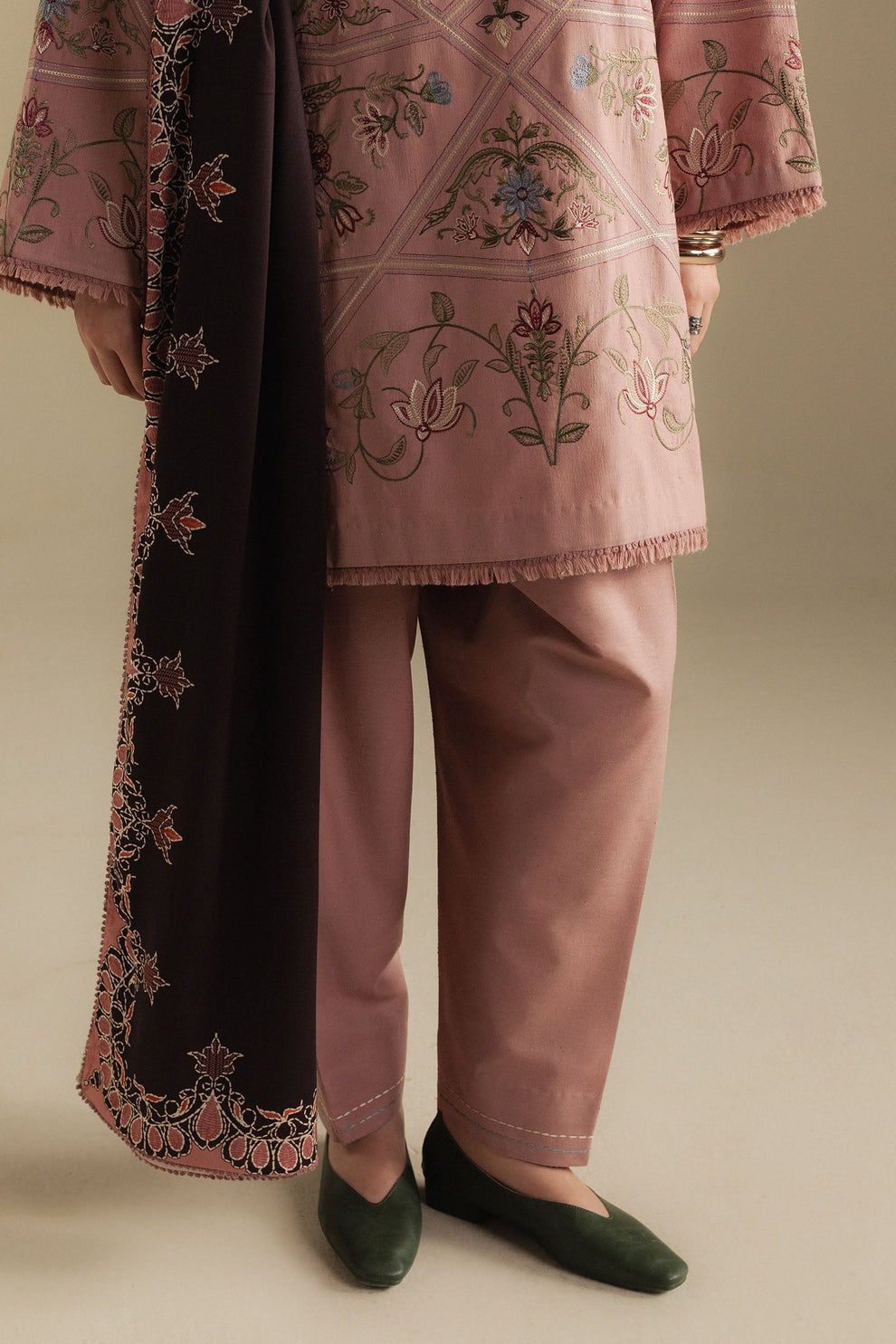 Zara Shahjahan | Coco Winter 25 | Coral-4A