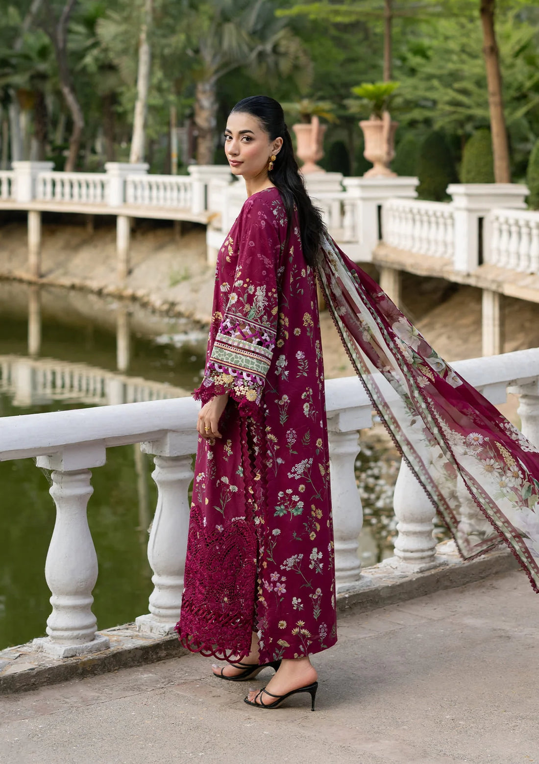 Elaf Premium | Signature Embroidered Lawn with Chiffon Collection 26 | ESG-2A NORA