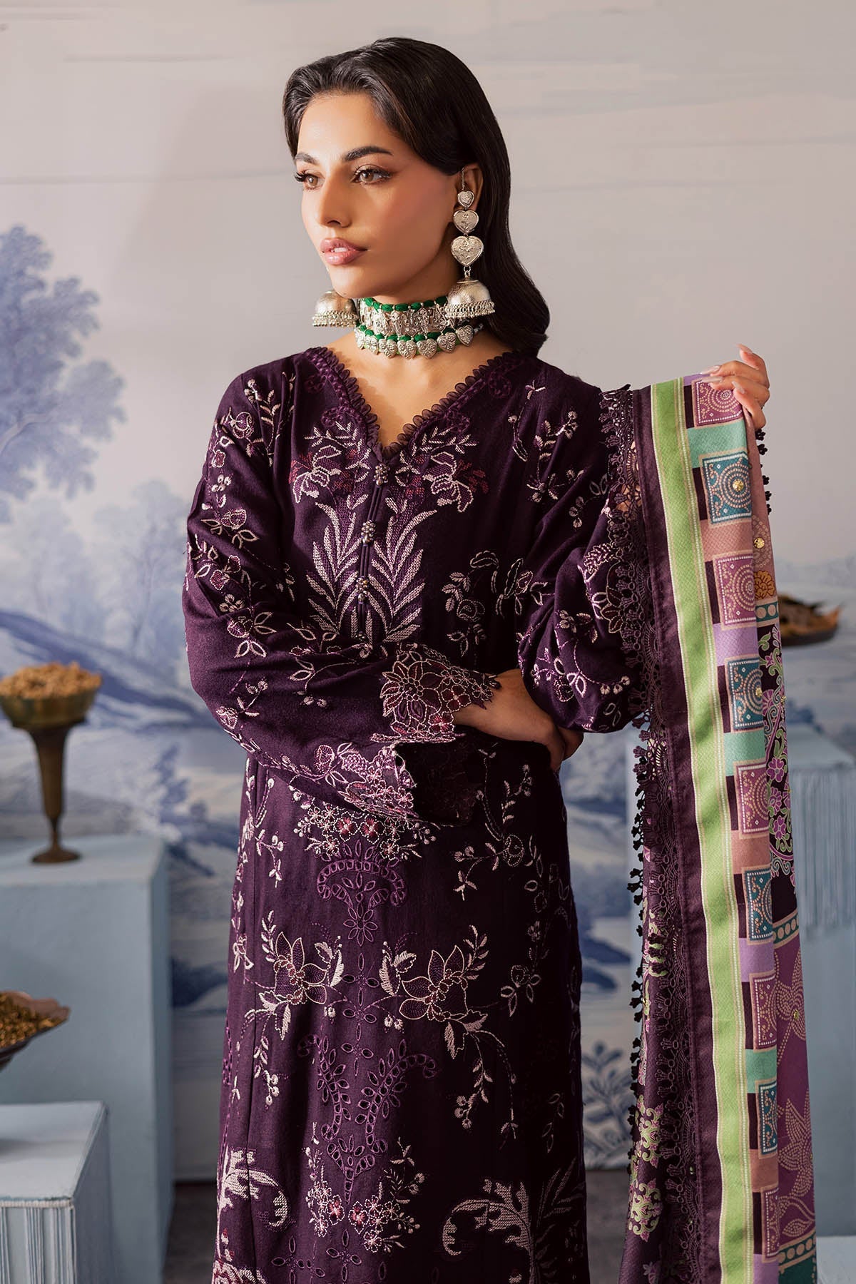 Nureh | Bazaar Luxe 25 | NE-208