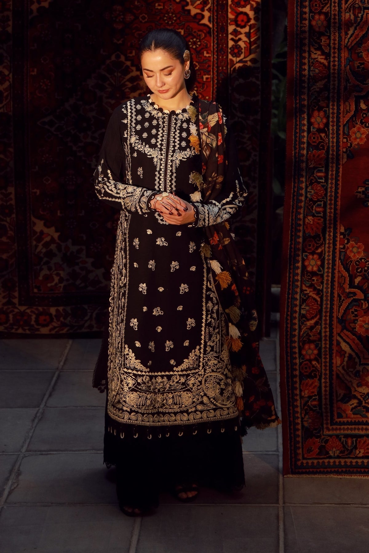 Maryam Hussain | Winter Shawl 25 | Mausam