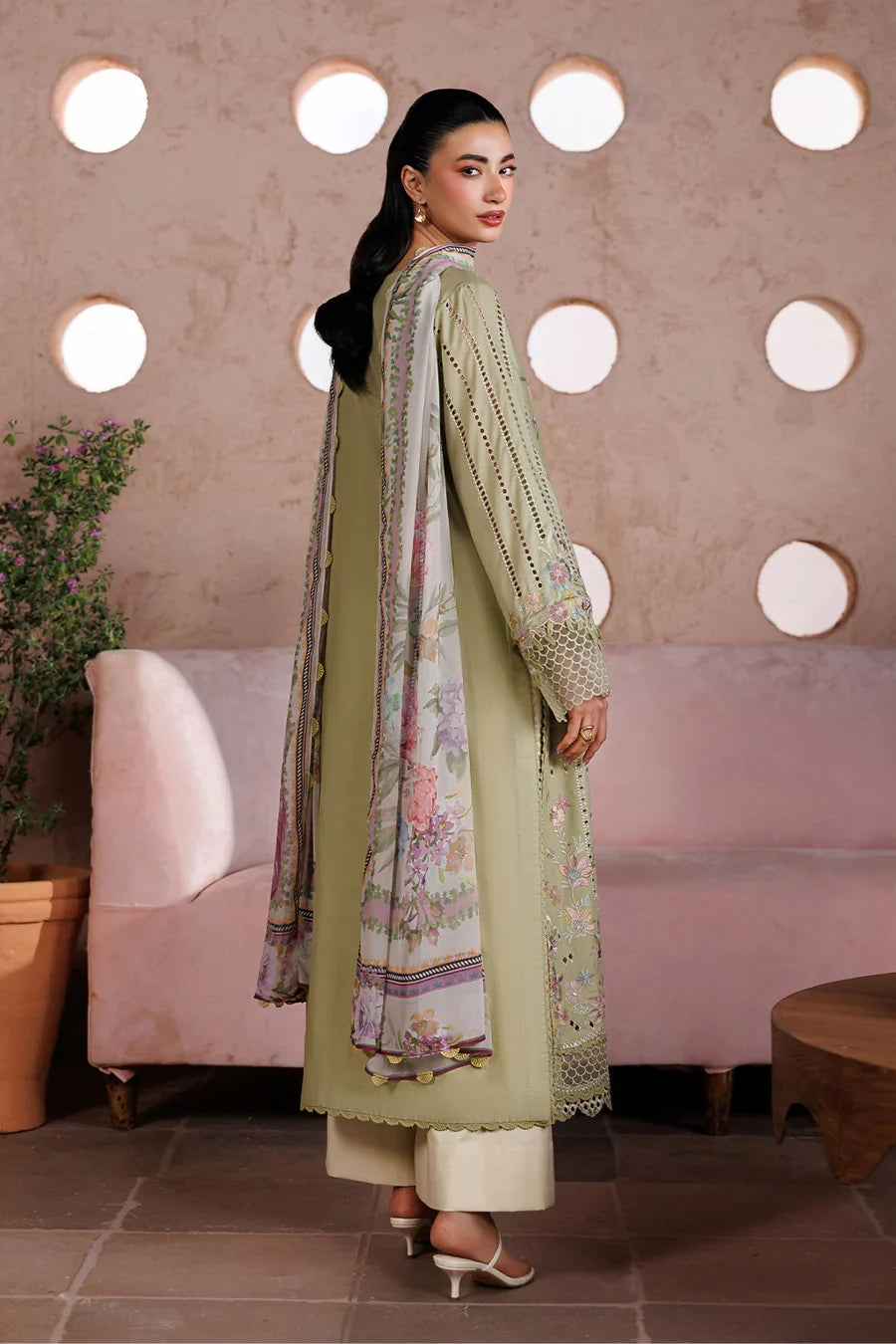 Iznik | Sunscape Lawn '26 | UE-698 Embroidered Lawn