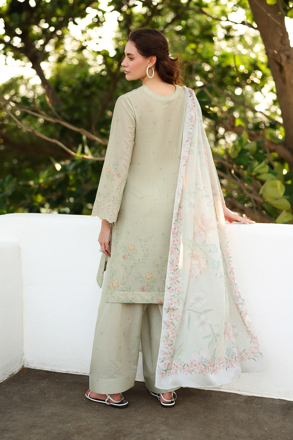 Iznik | lawn 26 | UE-490