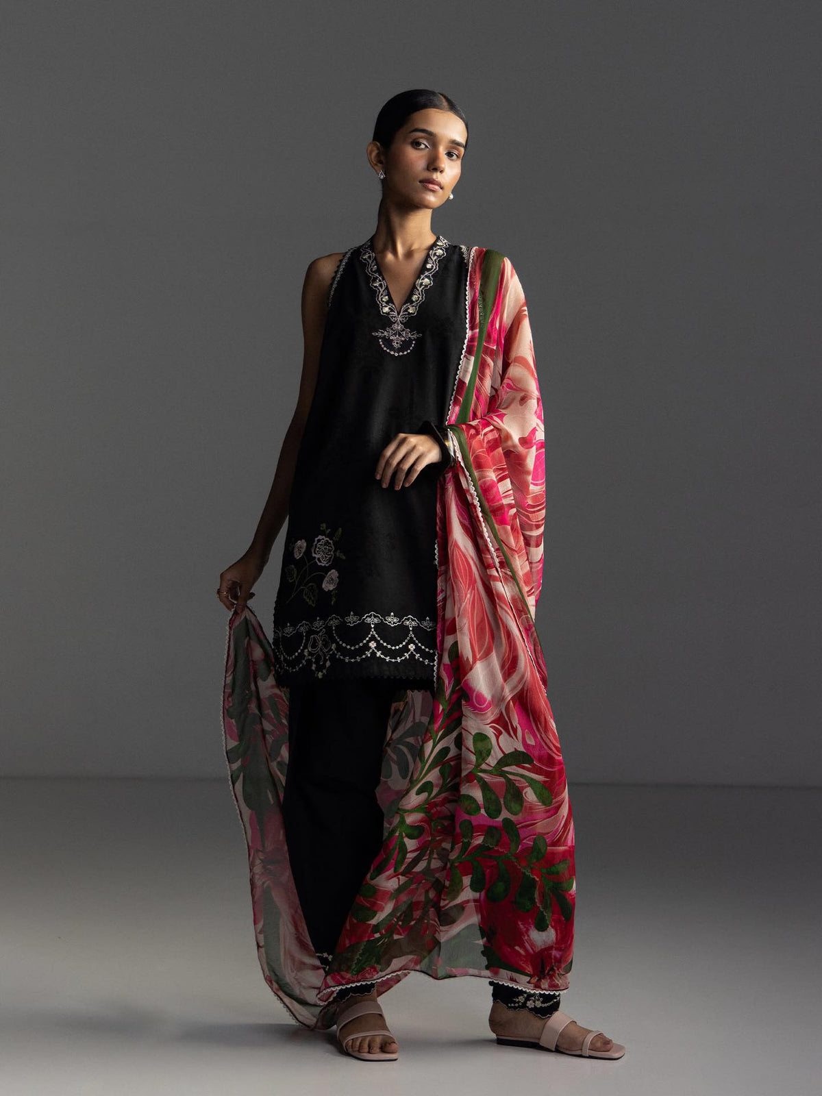 Zara Shahjahan | Coco Lawn 26 | Miro-2B