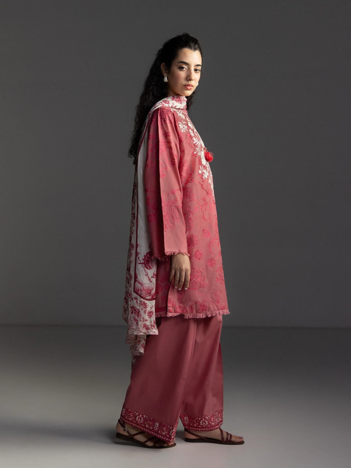 Zara Shahjahan | Coco Lawn 26 | Aviona-3B