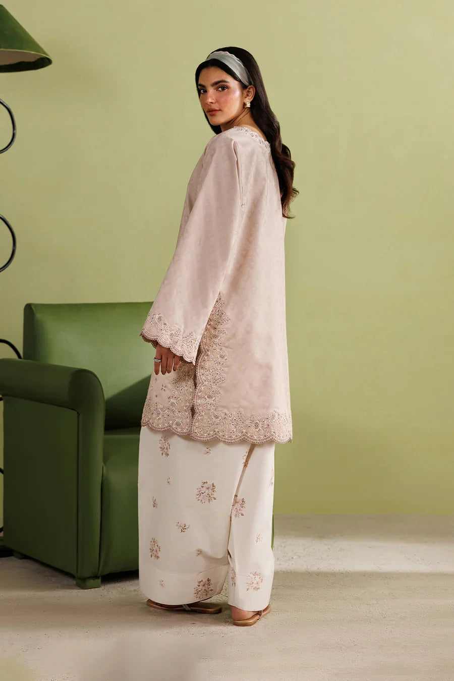 Iznik | Summer Pret | IP-353 Textured Lawn