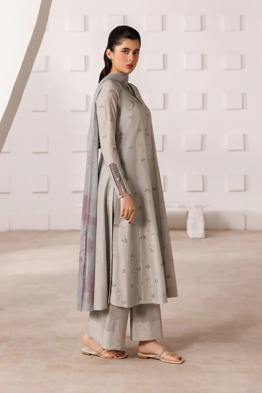 Iznik | Printed lawn vol II | UE-634 Printed Lawn