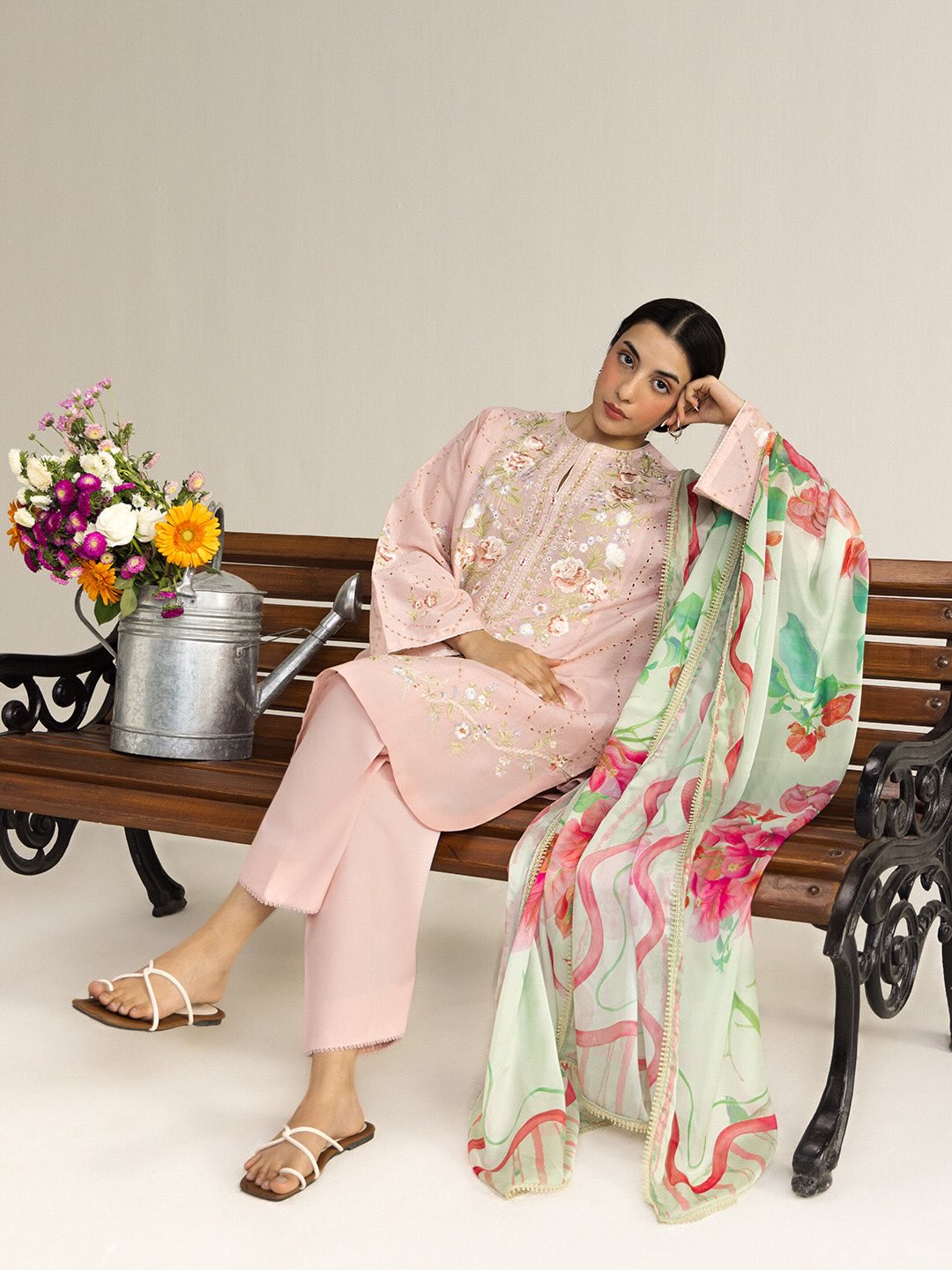 Zara Shahjahan | Coco Lawn 26 | Lune-2B