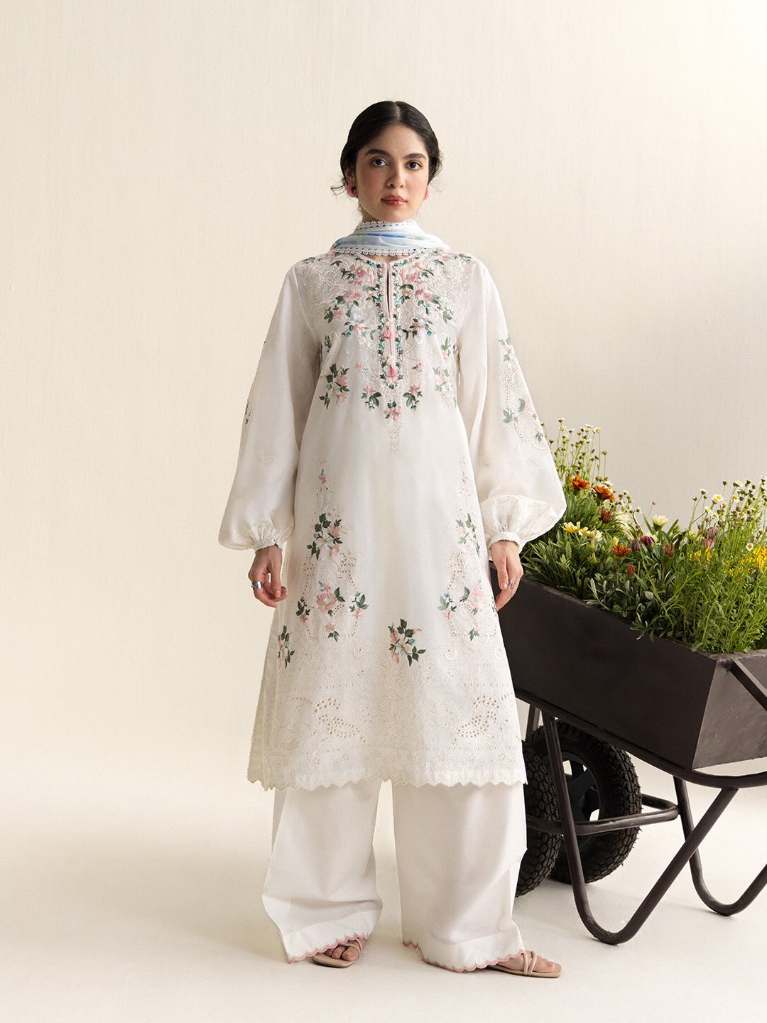 Zara Shahjahan | Coco Lawn 26 | Arlo-7A
