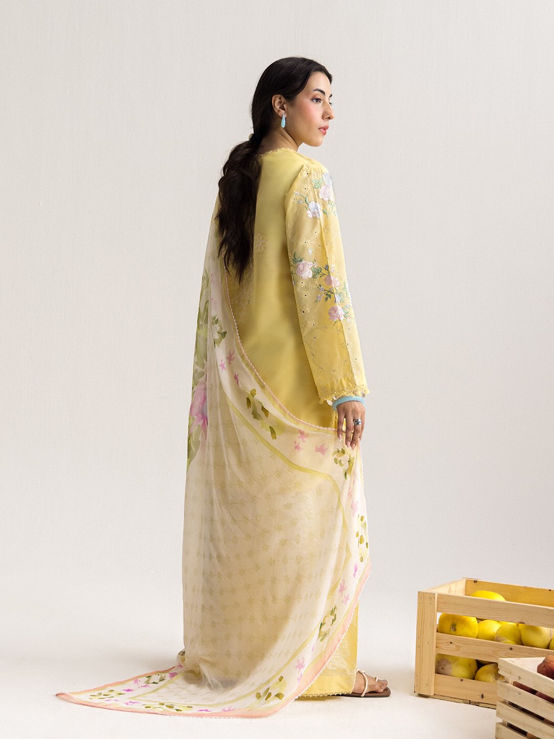 Zara Shahjahan | Coco Lawn 26 | Airi-1B