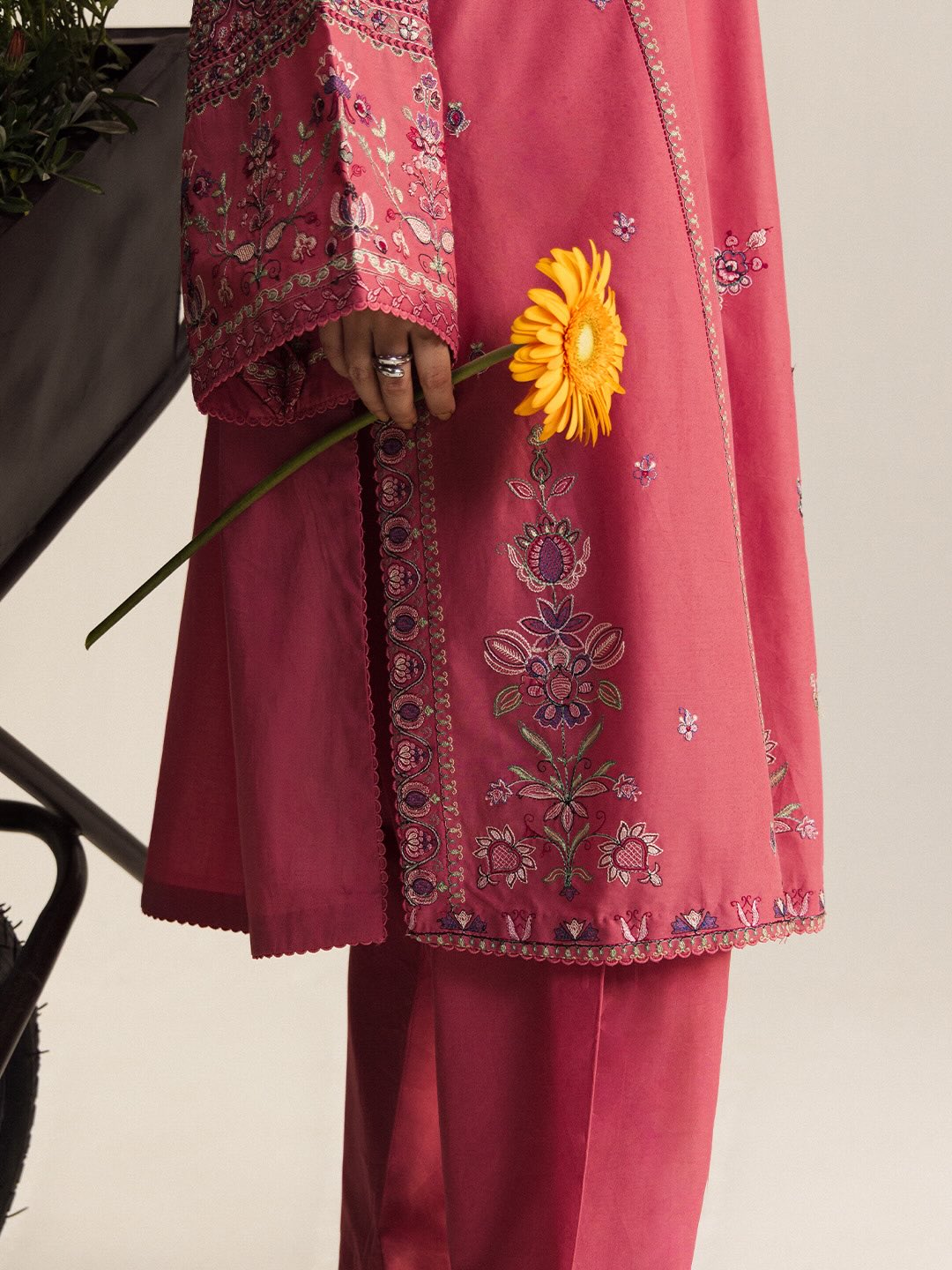 Zara Shahjahan | Coco Lawn 26 | Noa-5A