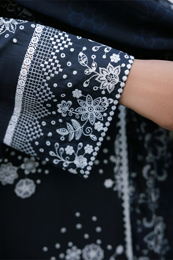 Farasha | Summer Weaves Embroidered Lawn | Royal Lux