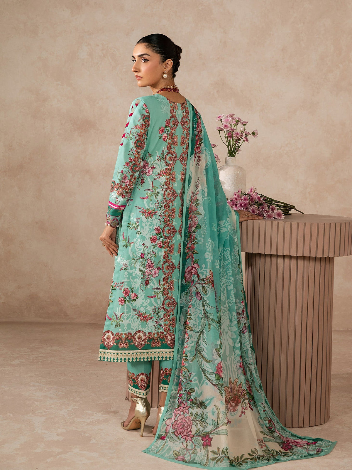 Gulaal | Syra Lawn 26 | Vaila D - 4