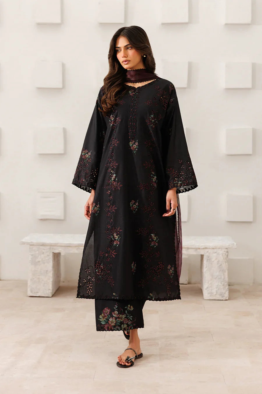 Iznik | Printed lawn vol II | UE-637 Printed Lawn