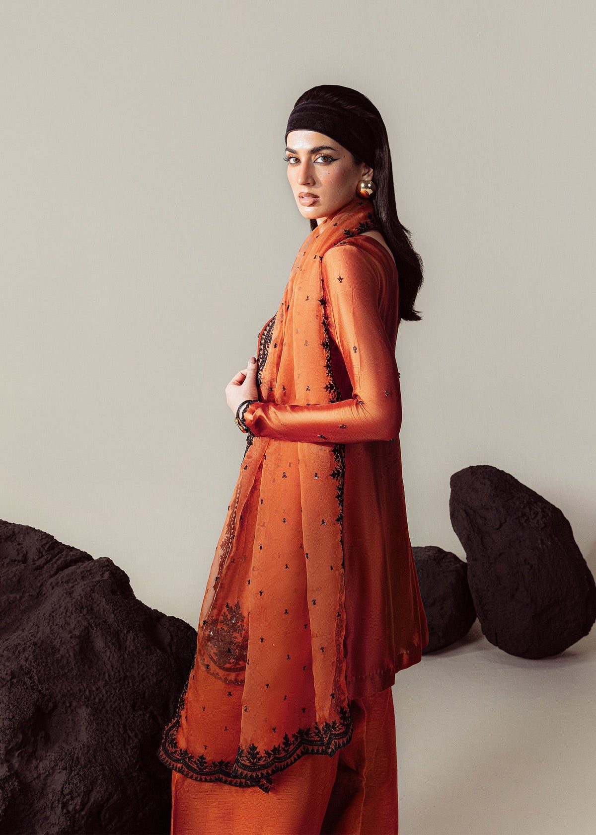 Mahum Asad | The Sirens | Amber
