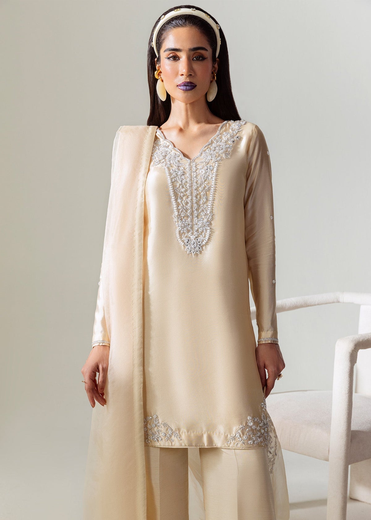 Mahum Asad | The Sirens | Champagne