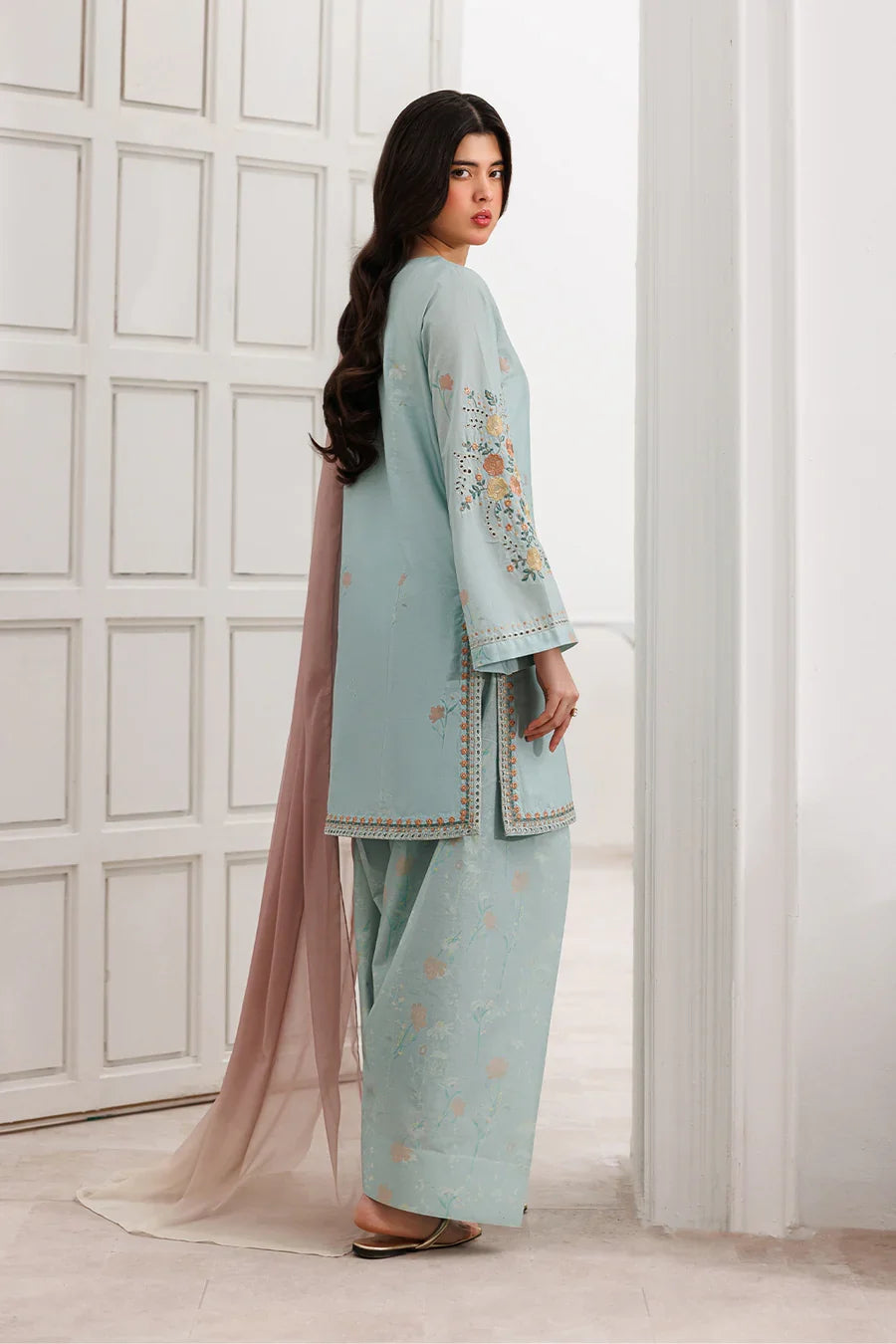 Iznik | Printed lawn vol II | UE-636 Printed Lawn