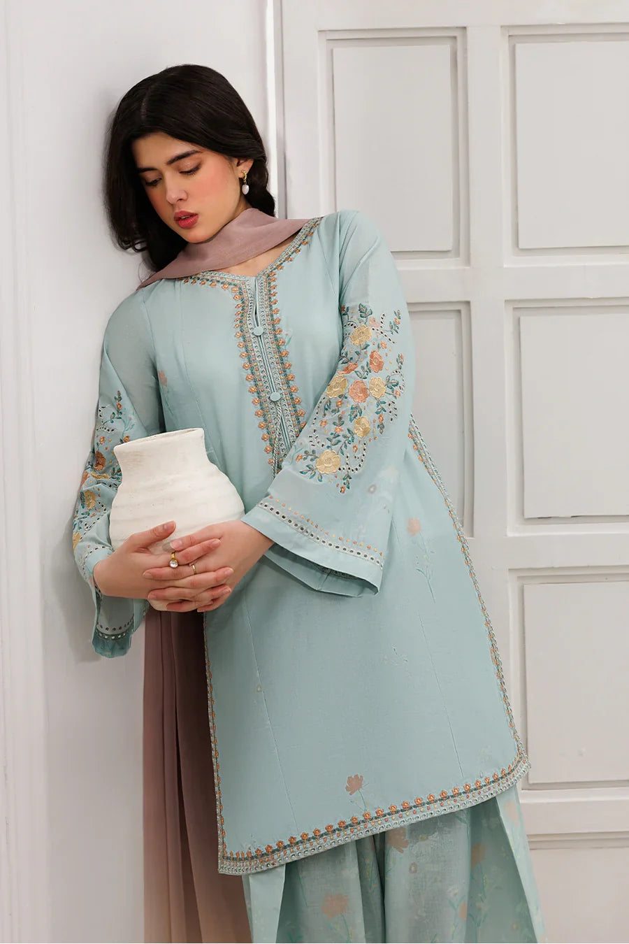 Iznik | Printed lawn vol II | UE-636 Printed Lawn