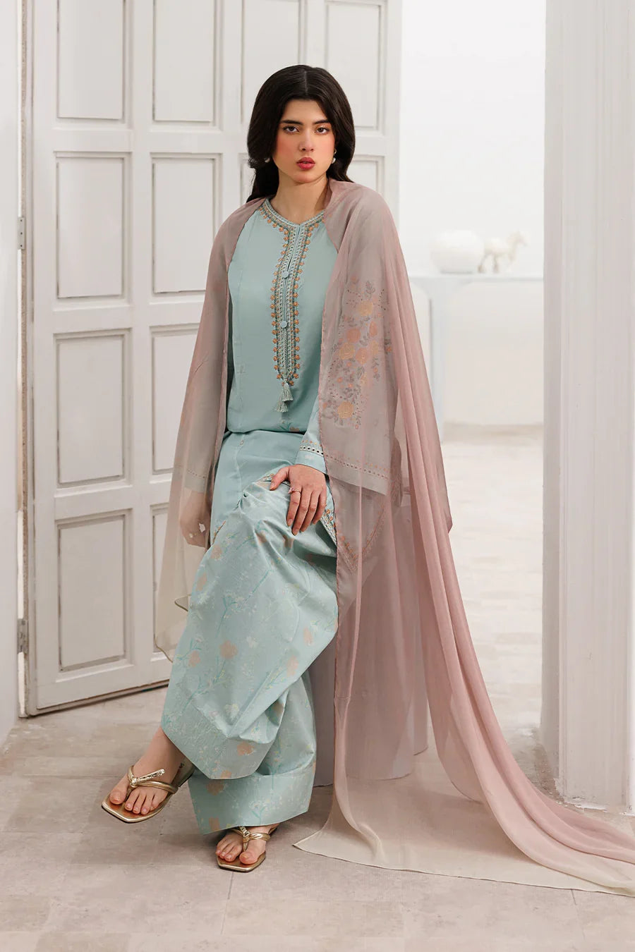 Iznik | Printed lawn vol II | UE-636 Printed Lawn