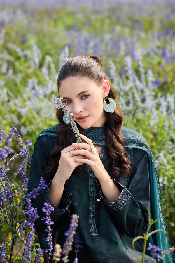 Farasha | Summer Escape 26 | Teal Aura