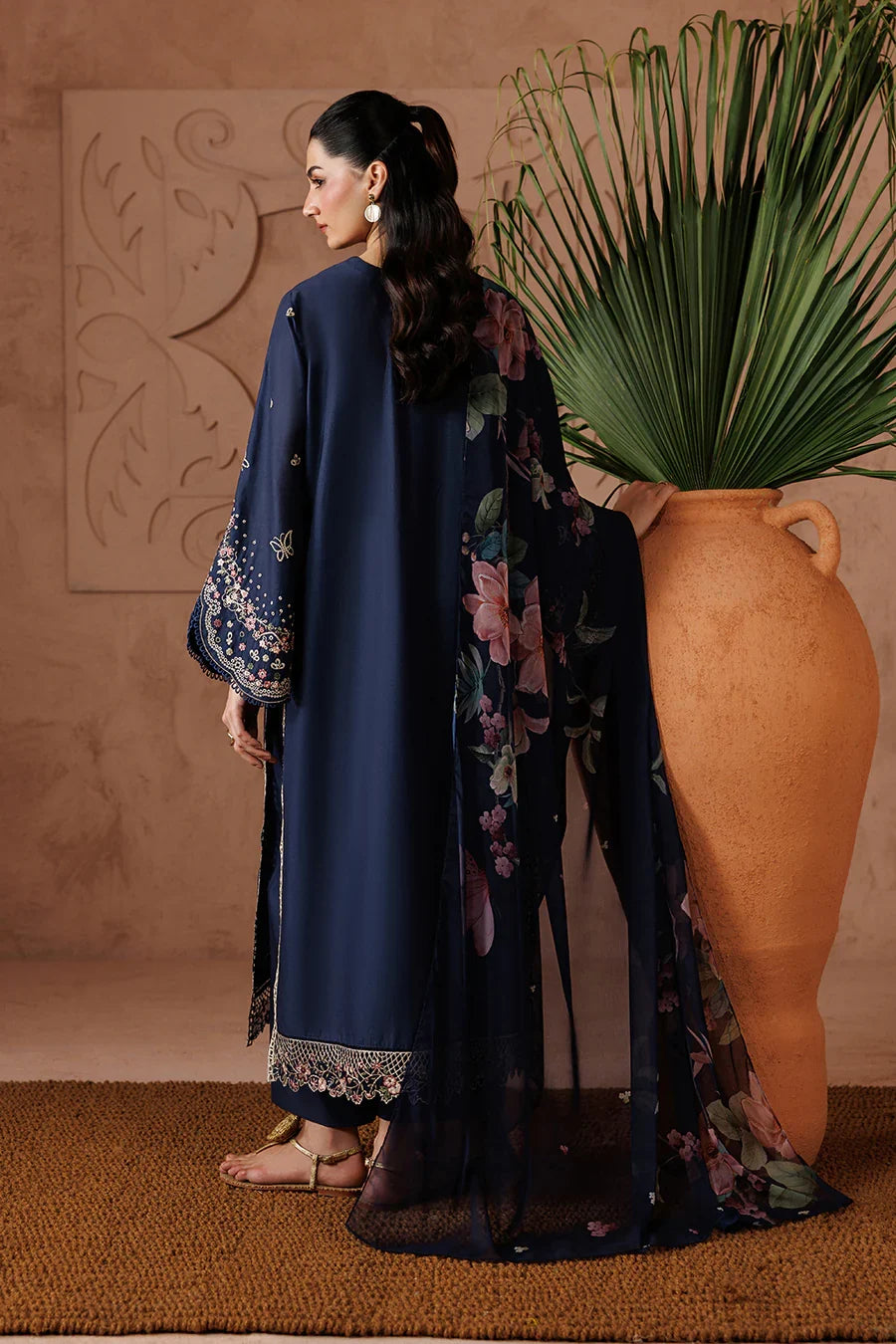 Iznik | Sunscape Lawn '26 | UE-694 Embroidered Lawn