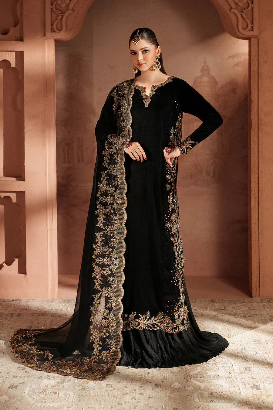 Iznik | Raagni Velvet Formals | IV-62 Embroidered Velvet
