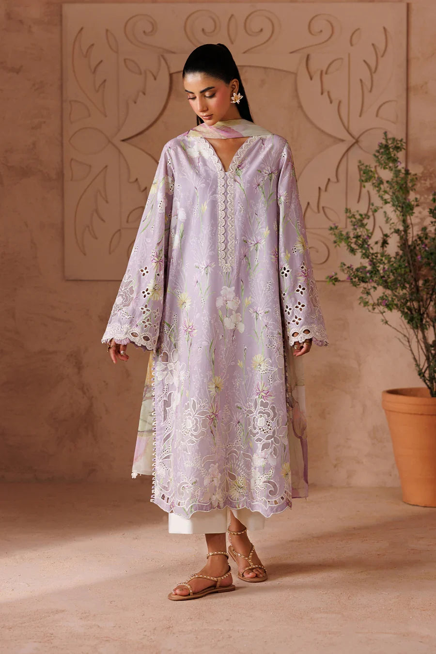 Iznik | Sunscape Lawn '26 | UE-709 Embroidered Lawn