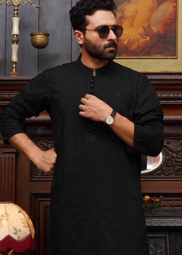 MEN'S JET BLACK CHIKEN KURTA SET - Maqsood Garments