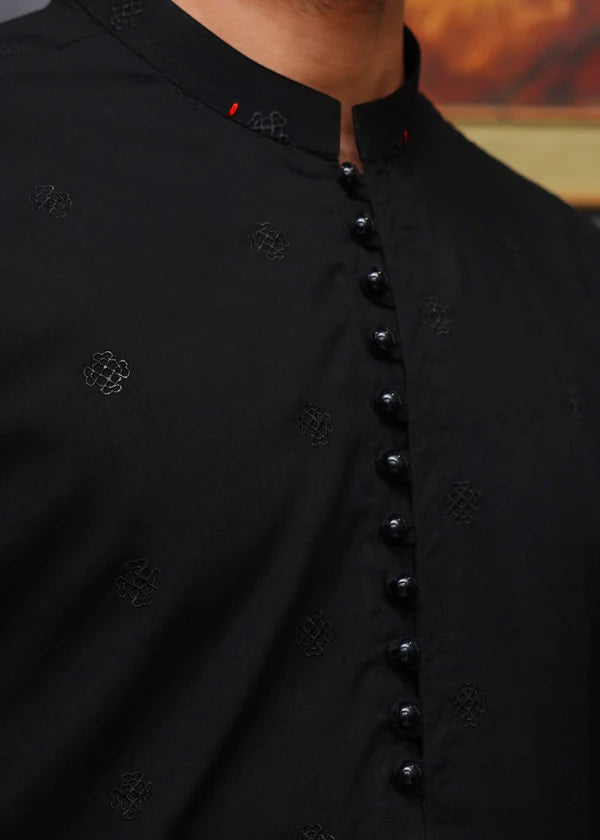 MEN'S JET BLACK CHIKEN KURTA SET - Maqsood Garments