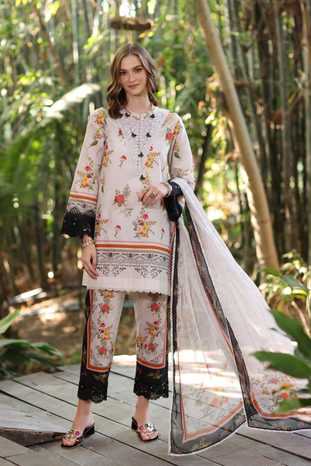 Noor by Saadia Asad | Eid Luxe Printedkari | D4-B