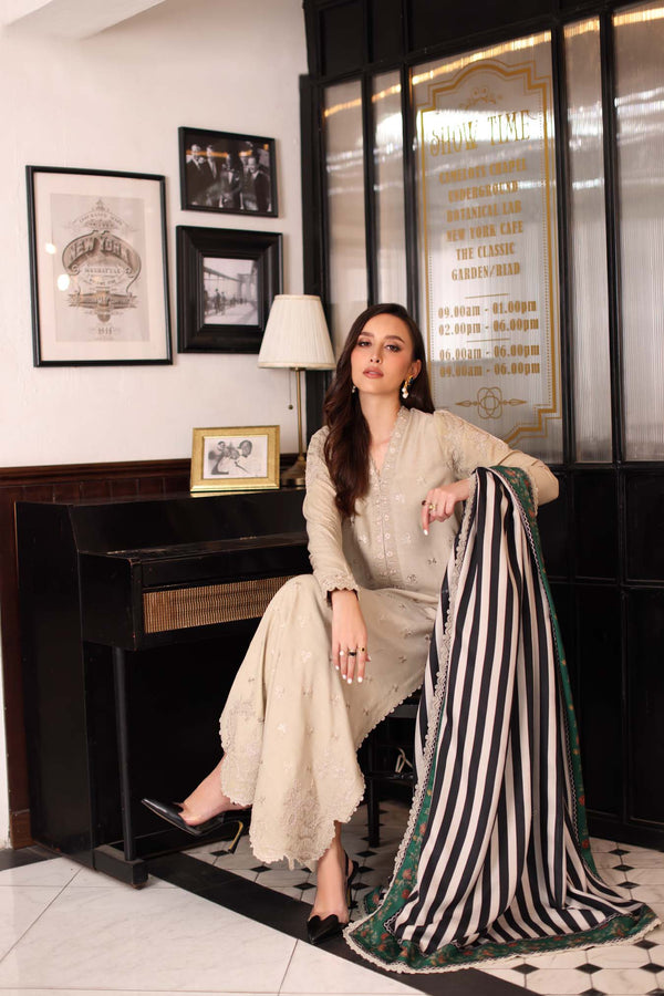 Noor by Saadia Asad | Winter Embroidered Printkhaas 25 | D1 - B